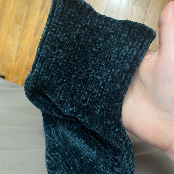 Very soft Loft Chenille Cowl Neck Sweater - Picture 5 of 5